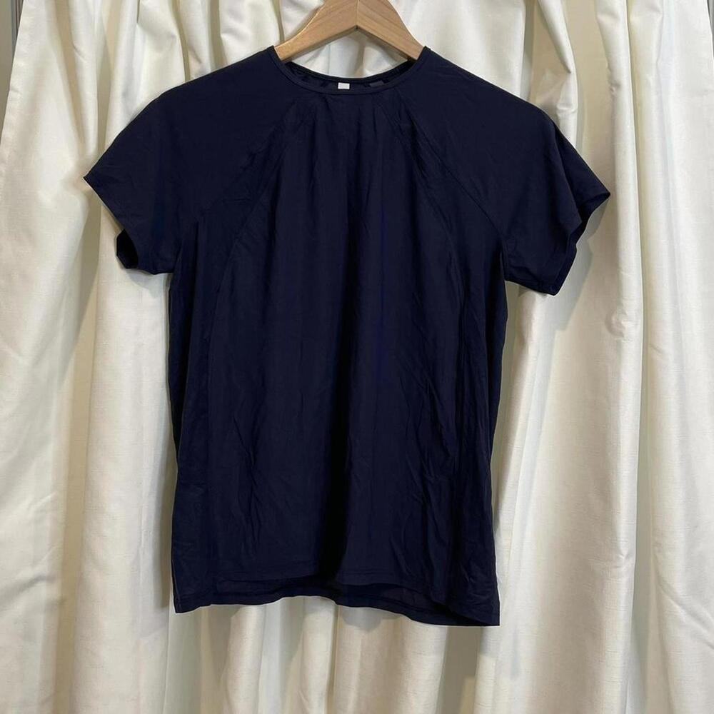 Athleta navy blue short sleeve top with mesh detail. Size: XS